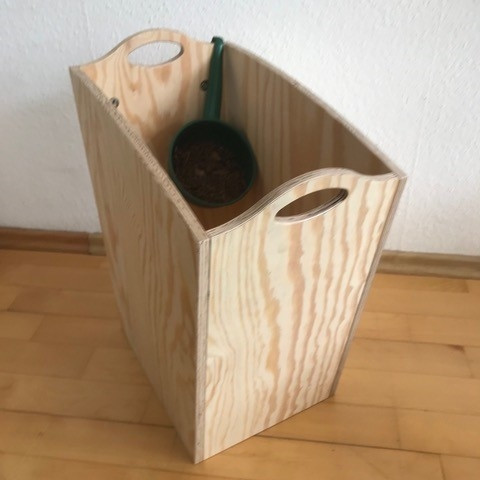 Einstreubehälter (Schöpfkelle nicht im Lieferumfang)